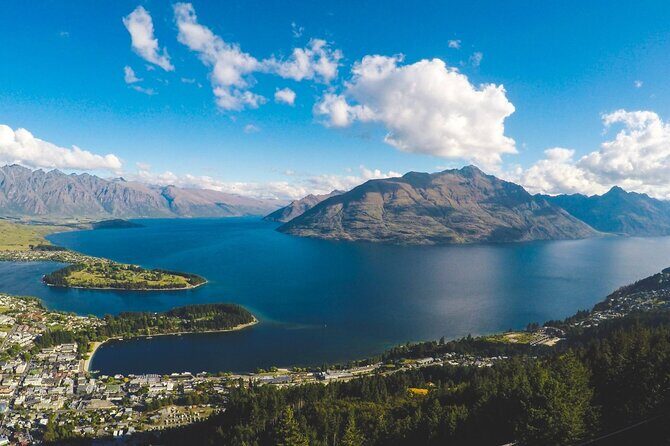 New Zealand Queenstown Airport (ZQN) to Queenstown City Centre - Ideal For