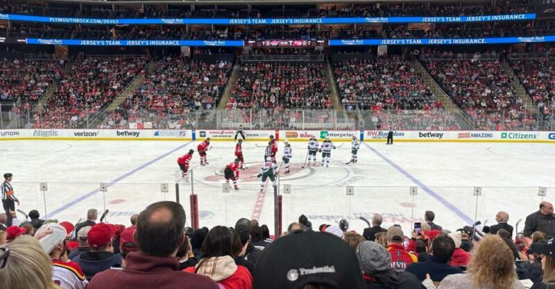 Newark: New Jersey Devils Ice Hockey Game Ticket - What to Expect During the Game