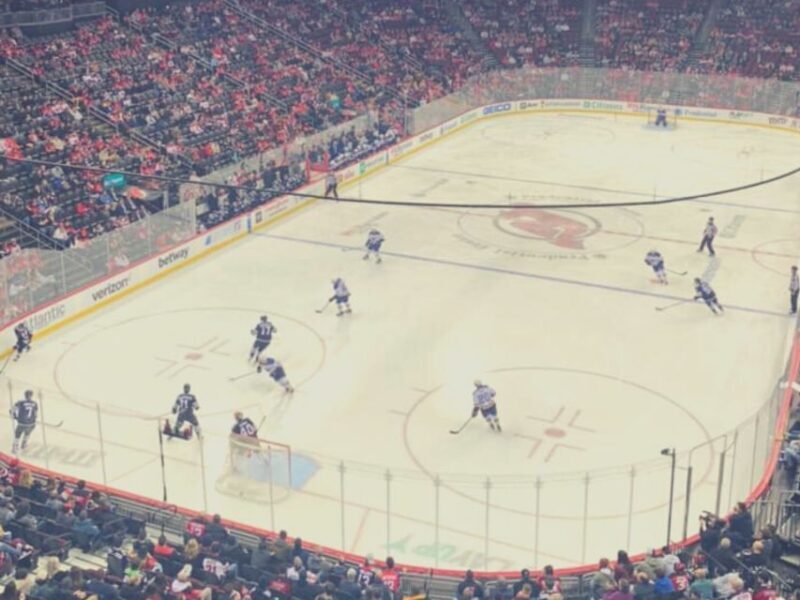Newark: New Jersey Devils Ice Hockey Game Ticket - Practical Tips for Travelers