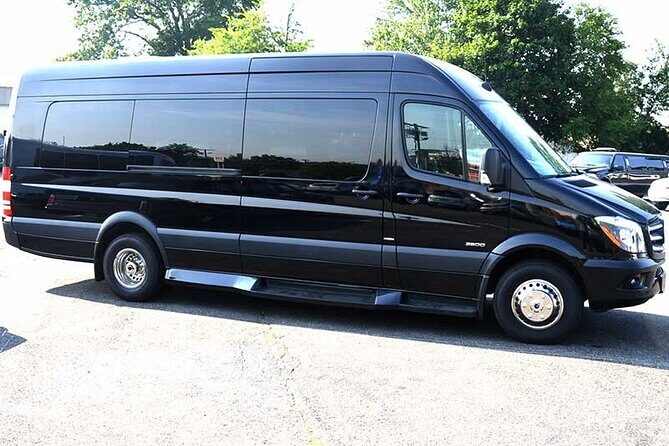 Newark To Manhattan Private Transfer in SUV, Limousine or Van - In-Depth Breakdown of the Experience
