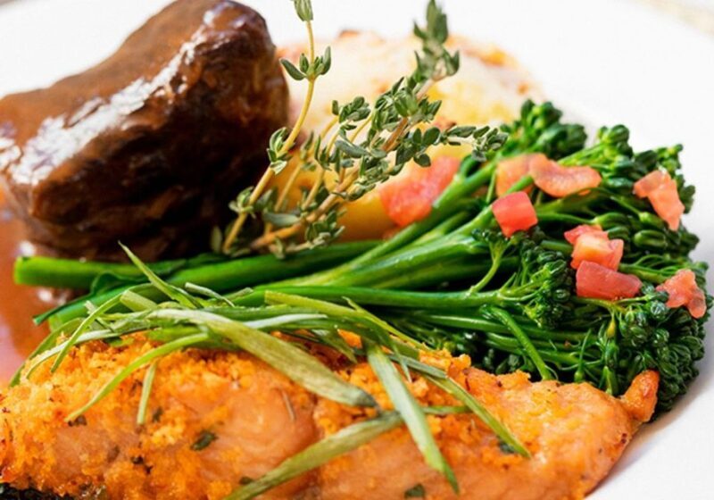 Newport Beach: Christmas Eve Buffet Brunch or Dinner Cruise - The Sum Up