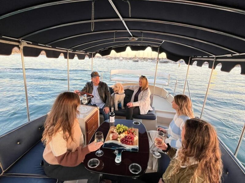 Newport Beach: Electric Boat Rental - An In-Depth Look at the Newport Beach Electric Boat Experience