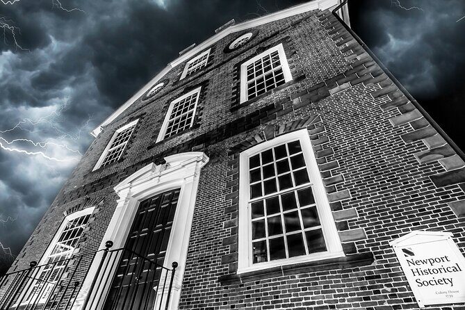 Newport Ghosts: Seaside Hauntings and Hags Tour - What to Expect at Each Stop