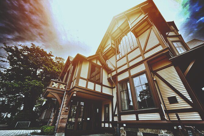 Newport Ghosts: Seaside Hauntings and Hags Tour - Practical Details and Tips