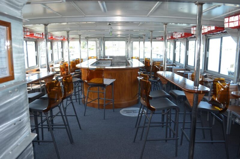 Newport, Rhode Island: Scenic Narragansett Bay Cruise - An In-Depth Look at the Narragansett Bay Cruise Experience