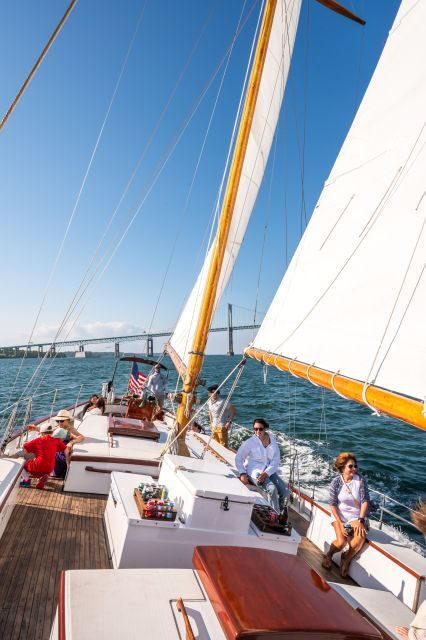 Newport: Schooner Sailing Tour - FAQ