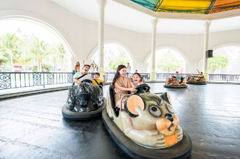 Nha Trang: VinWonders Entry Ticket with Optional Cable Car - Key Points