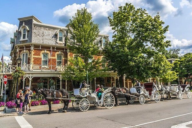Niagara Falls and Niagara-on-the-Lake Day Tour from Toronto - Key Points