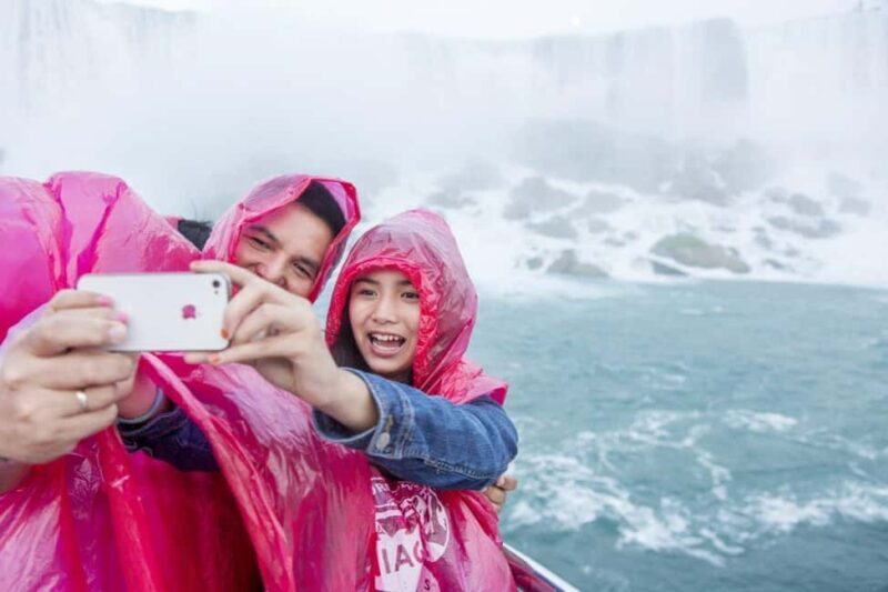 Niagara Falls and Niagara-on-the-Lake Ultimate Day Tour - Key Points
