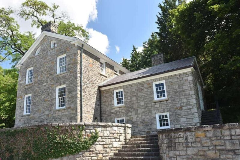 Niagara Falls and Niagara-on-the-Lake Ultimate Day Tour - Experience and Highlights