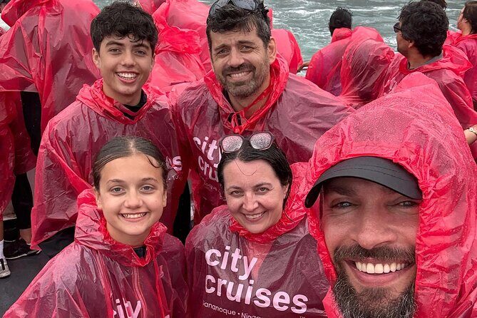 Niagara Falls Bus and Boat Tour with Maple and Chocolate Tastings - A Detailed Look at the Niagara Falls Bus and Boat Tour