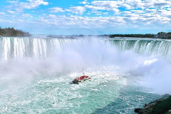 Niagara Falls Canada 3-Hour Tour w/Boat & Behind the Falls - A Deep Dive into the Experience