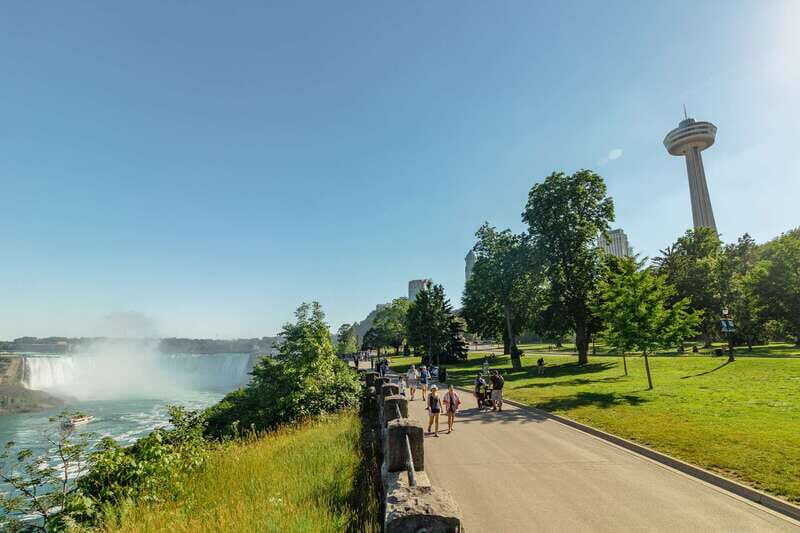 Niagara Falls, Canada: Skylon Tower Observation Deck Ticket - Dining and Shopping at the Tower