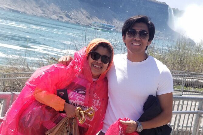Niagara Falls Day Tour From Toronto with Fast track Niagara Cruise - The Sum Up: Is It the Right Tour for You?