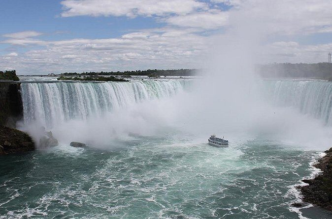Niagara Falls Day Tour from Toronto with Wine Tasting - Authentic Experiences and Review Highlights