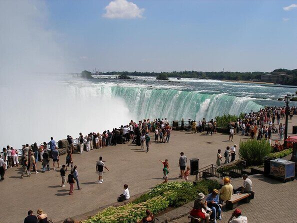 Niagara Falls Day Tour Includes Boat Cruise, Winery Stop & Lunch - Key Points