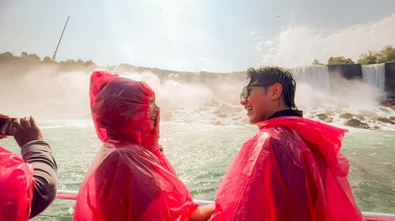 Niagara Falls: Feel the Mist Walking Tour - An In-Depth Look at the Experience