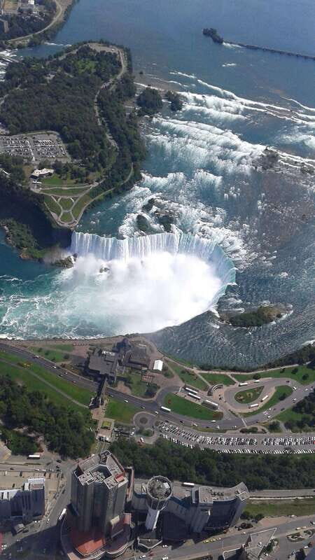 Niagara Falls, Ontario: Day tour starting in Toronto - An In-Depth Look at the Niagara Falls Day Tour