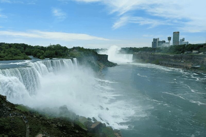 Niagara Falls: Private Tour with Maid of the Mist - FAQ