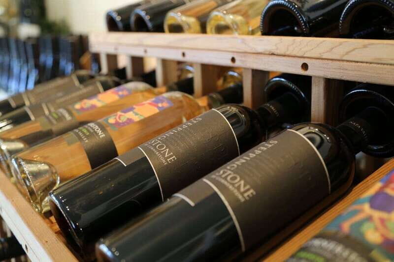 Niagara Falls: Public Niagara Wine Tour with Transportation - Key Points