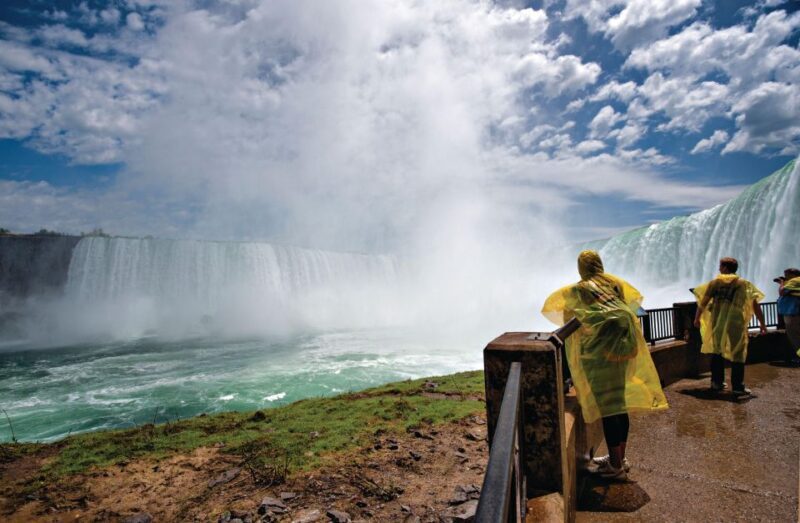 Niagara Falls Scenic Day Tour from Toronto Airport Pickup - A Closer Look at What to Expect
