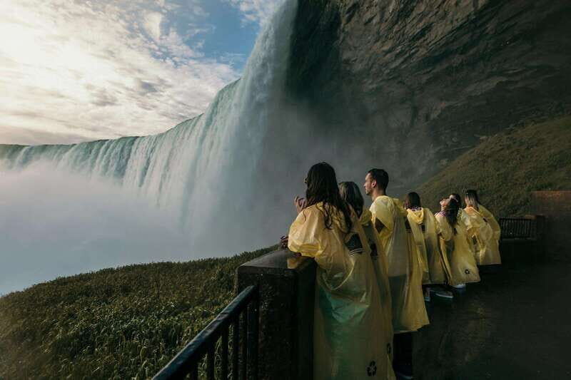 Niagara Falls: Small Group Tour with Wine Tasting and Cruise - What’s in the Price?