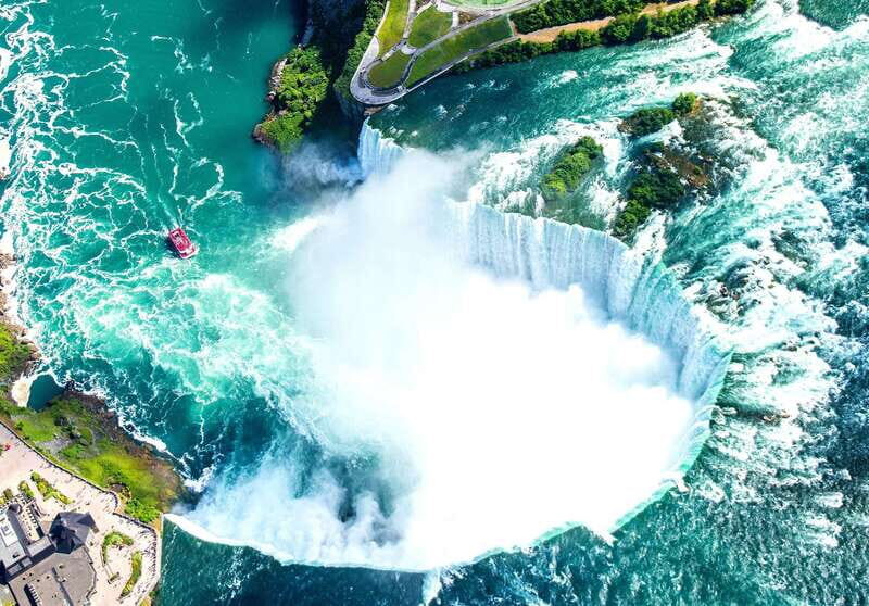 Niagara Falls Tour from Niagara Falls, Canada - An In-Depth Review of the Niagara Falls Tour