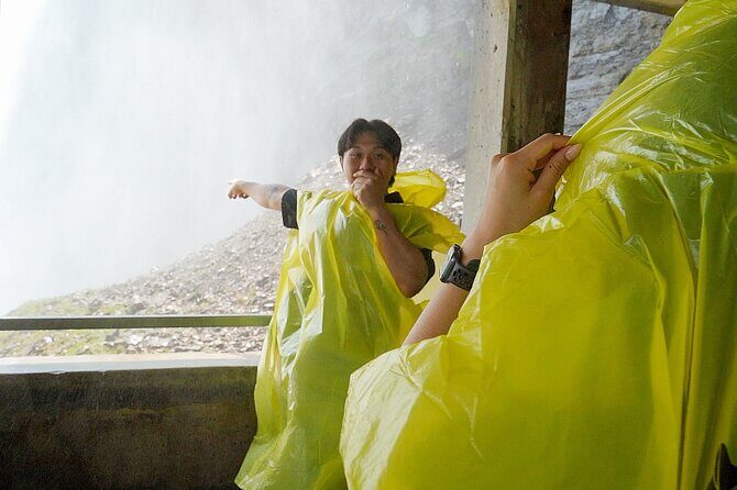 Niagara Falls Tour With Journey Behind the Falls & Boat Cruise - FAQ