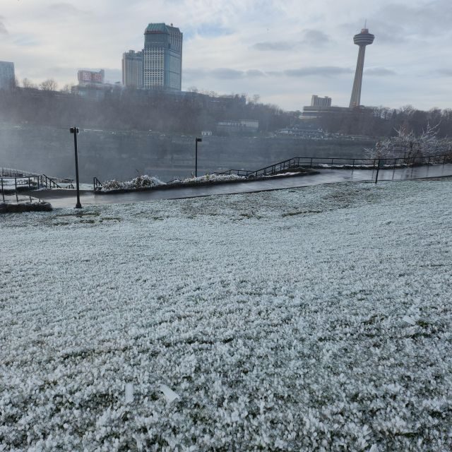 Niagara Falls, USA: Guided Tour with Maid of the Mist Cruise - The Experience Overview