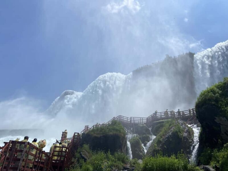 Niagara Falls: VIP Maid of the Mist & Cave of the Winds Tour - FAQ