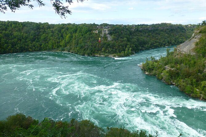 Niagara-on-the-Lake: Guided Vehicle Tour Prettiest Town in Canada - Transportation, Duration, and Value