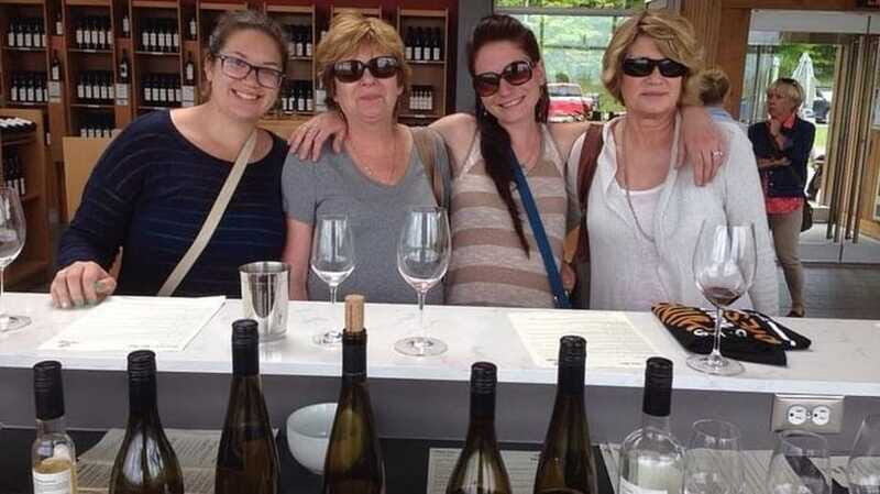 Niagara-on-the-Lake: Wine Tour with Tastings and Lunch - FAQ