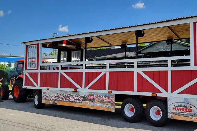 Night-Time Hayride Sightseeing Tractor Tour of Nashville - Exploring Nashville After Dark: A Review of the Night-Time Hayride Sightseeing Tractor Tour