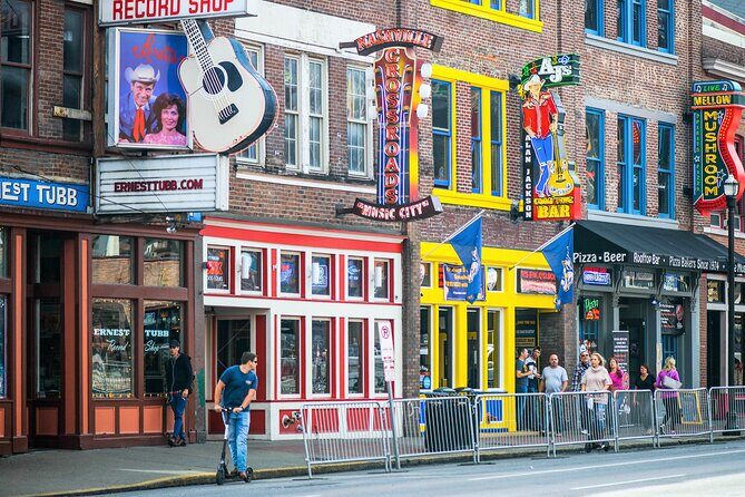 Night Time Trolley Tour of Nashville with Photo Stops - The Sum Up