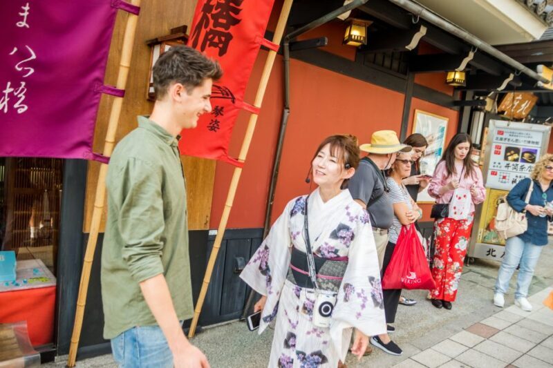 Night Walk in Gion: Kyoto's Geisha District - An In-Depth Look at the Experience