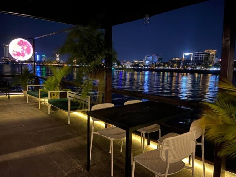 Nightlife three hours food tours - A Closer Look at the Nightlife Food Tour