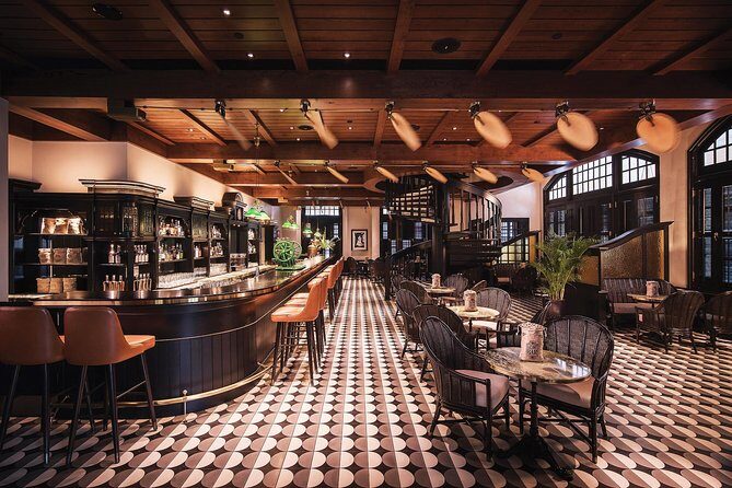 Nightout at Colonial Charms of the City - Exploring Singapore’s Colonial Architecture and Night Vibes