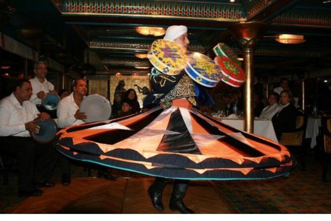 Nile dinner Cruise - 4 Stars Nile Cruise - The Experience: What You Can Expect