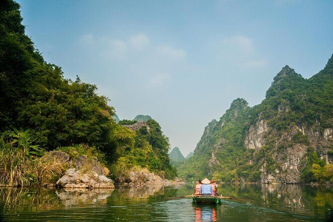 Ninh Binh Daily Tour: Hoa Lu - Am Tien Cave- Trang An boat ride - Exploring the Full-Day Ninh Binh Experience