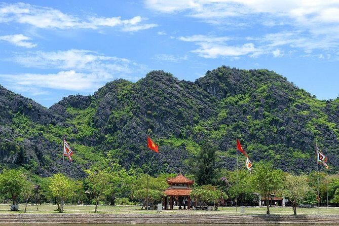 Ninh Binh Daily Tour: Hoa Lu -Mua Cave -Tam Coc- Bike-Swimming with Sunset Party - The Value Proposition