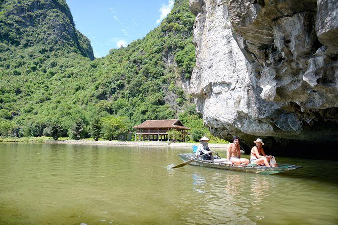 Ninh Binh Daily Tour: Hoa Lu - Tam Coc boat trip and Bike - Key Points
