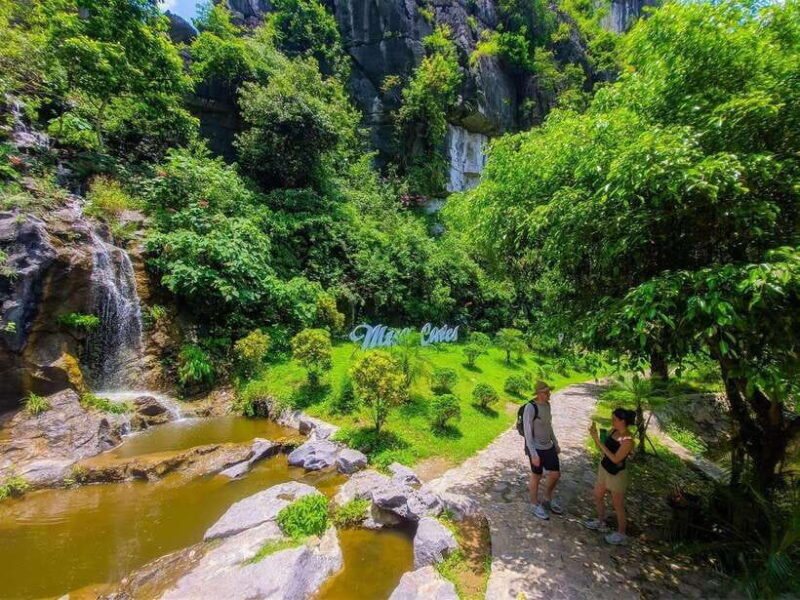 Ninh Binh daily tour (HOA LU  TRANG AN  MUA CAVE) - Key Points
