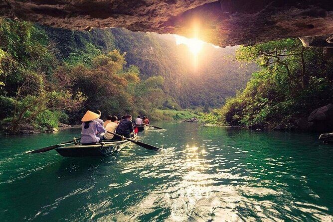 Ninh Binh Day Tour from Hanoi: Hoa Lu Trang An and Mua Caves - Discovering Hoa Lu: Vietnam’s Ancient Capital