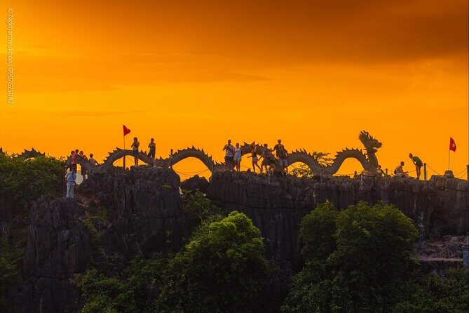 Ninh Binh Day Tour Hoa Lu,Bai Dinh Trang An,Tam Coc, Mua Cave - Navigating the Experience: What Travelers Can Expect