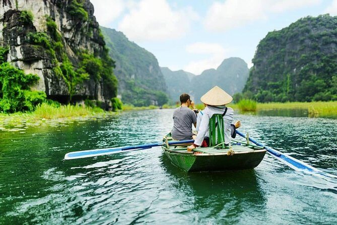 Ninh Binh Day Trip: Hoa Lu Temples - Tam Coc Boat Trip - Mua Cave - Key Points
