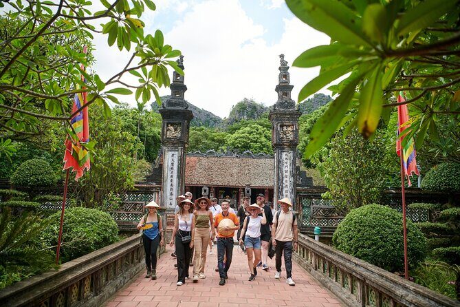 Ninh Binh Day Trip: Hoa Lu-Trang An/Tam Coc-Mua Cave-Cycling-Boat - A Detailed Look at the Itinerary