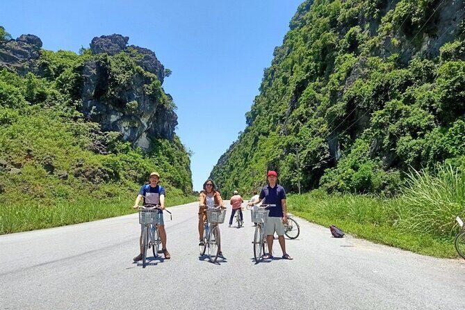 Ninh Binh full day-Hoa Lu temple & biking, Tam Coc boat trip, Dragon mountain - Who Will Love This Tour?
