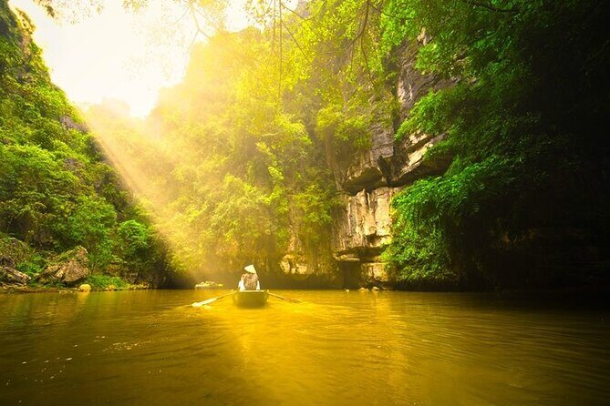Ninh Binh Full-Day to Hoa Lu Tam Coc & Mua Cave Via Boat & Bike - Key Points