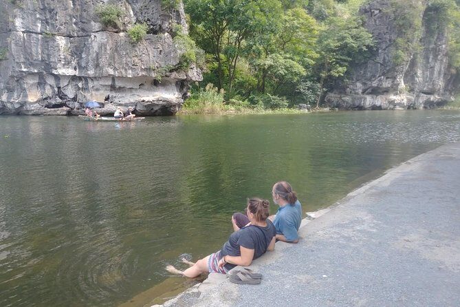 Ninh Binh Full Day Tour: Bai Dinh Pagoda - Trang An - Mua Cave - Lunch Break: Tasting Vietnamese Flavors