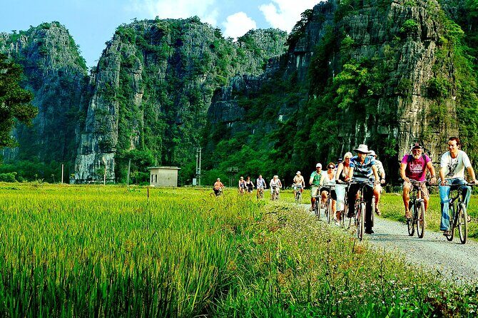 Ninh Binh Full Day Tour with Hoa Lu, Tam Coc and Mua Cave - FAQs